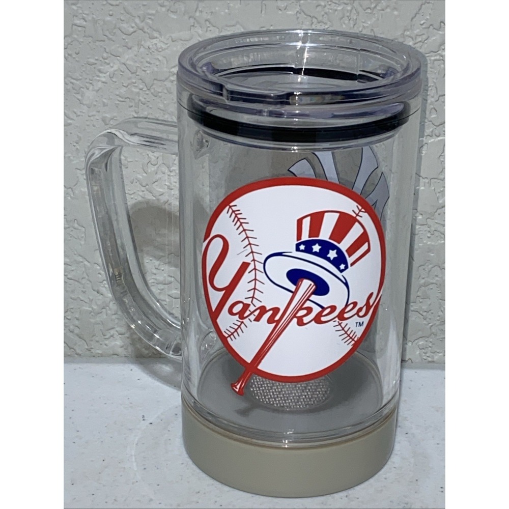 NY YANKEES YETI Tumbler Freezer Mug Hot Cold Officially Licensed Flashing Lights